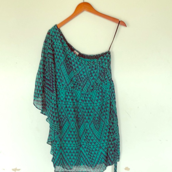 Dress - Picture 1 of 2